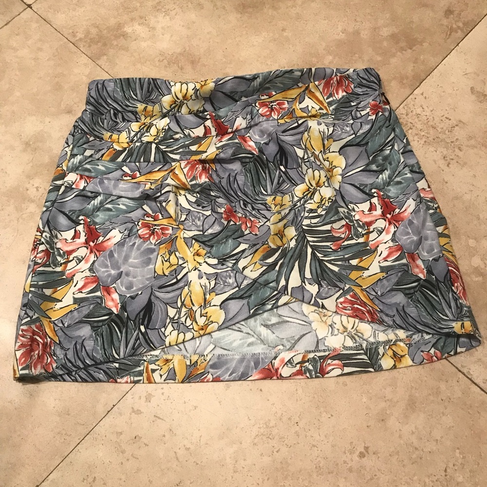 Zara Skirt Size S